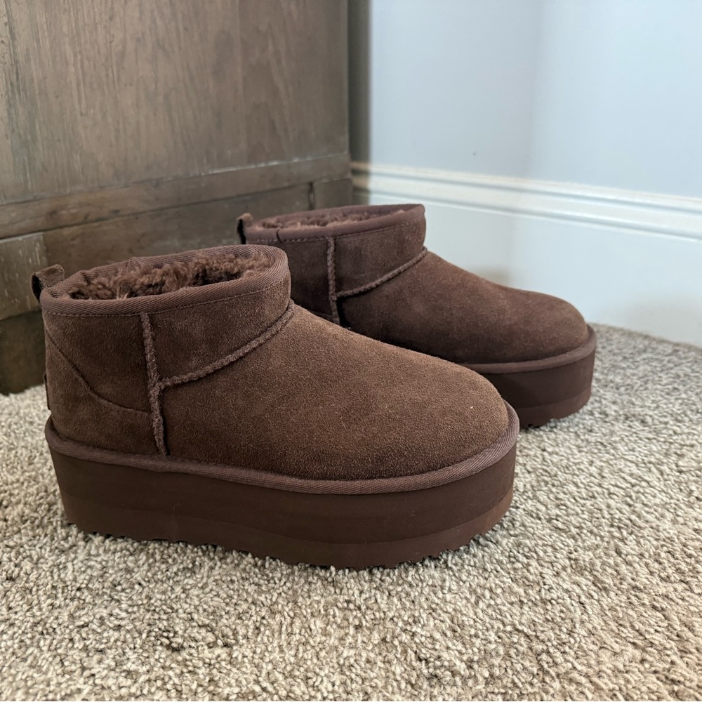UGG Women's Classic Ultra Mini Platform Boots - Burnt Cedar - Size 6 - Picture 4 of 10